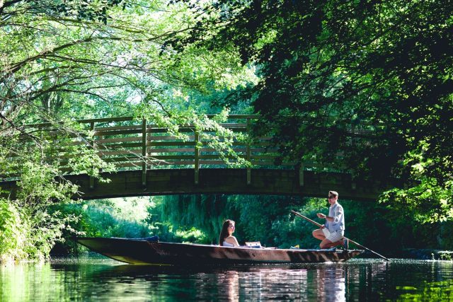 Scholars Punting Cambridge
